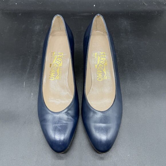 Salvatore Ferragamo Blue Patent Leather Kitten Pump Womens 6.5 B Made In Italy - Picture 3 of 8